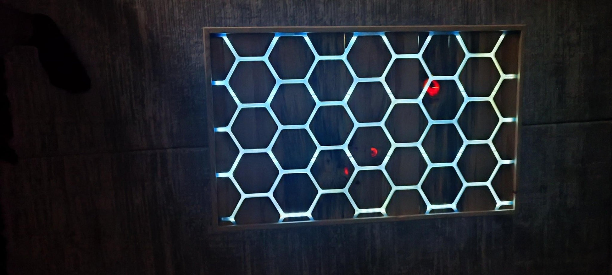 Handmade Pine Coffee Table with Geometric Epoxy Inlay | Unique | WoodEnzo - WoodEnzo